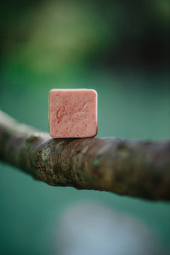 Limpiador facial sólido Agate GUUDS detalle de producto